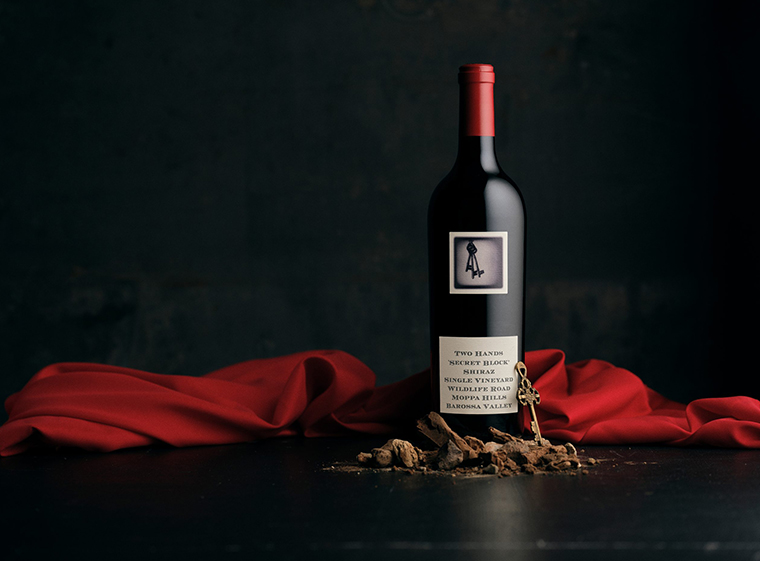 Two hands-secret block-照